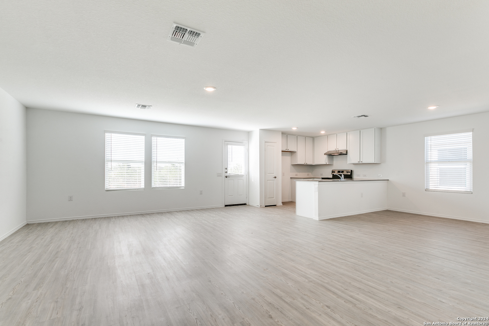 13206 Dutra San Antonio TX 78221