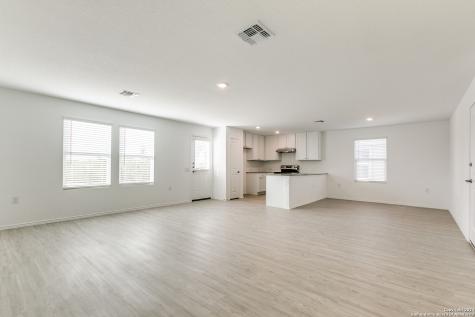13206 Dutra San Antonio TX 78221