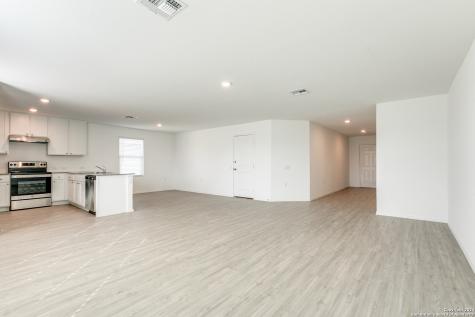 13206 Dutra San Antonio TX 78221