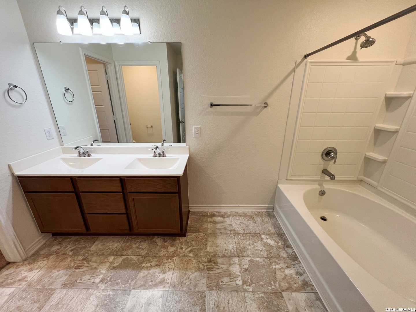 2414 Indian Forest San Antonio TX 78244