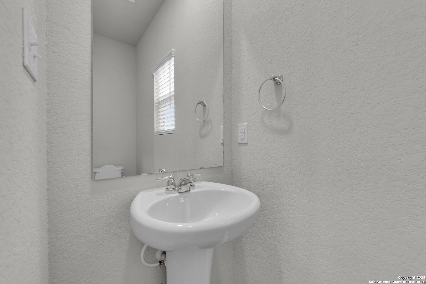 6734 Summer Fest Drive San Antonio TX 78244