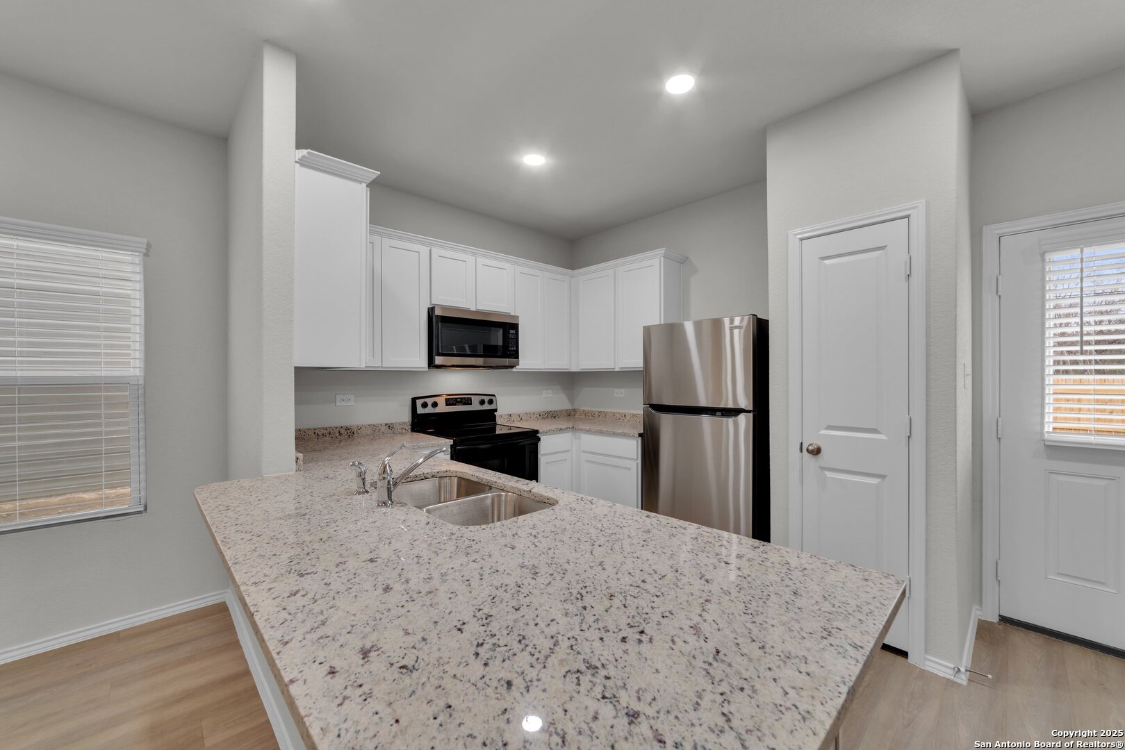 6734 Summer Fest Drive San Antonio TX 78244