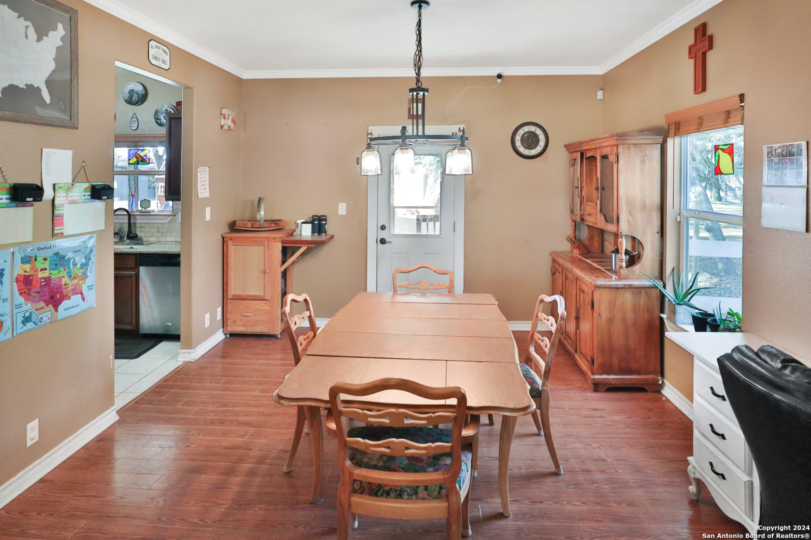 1561 County Road 320 Floresville TX 78114