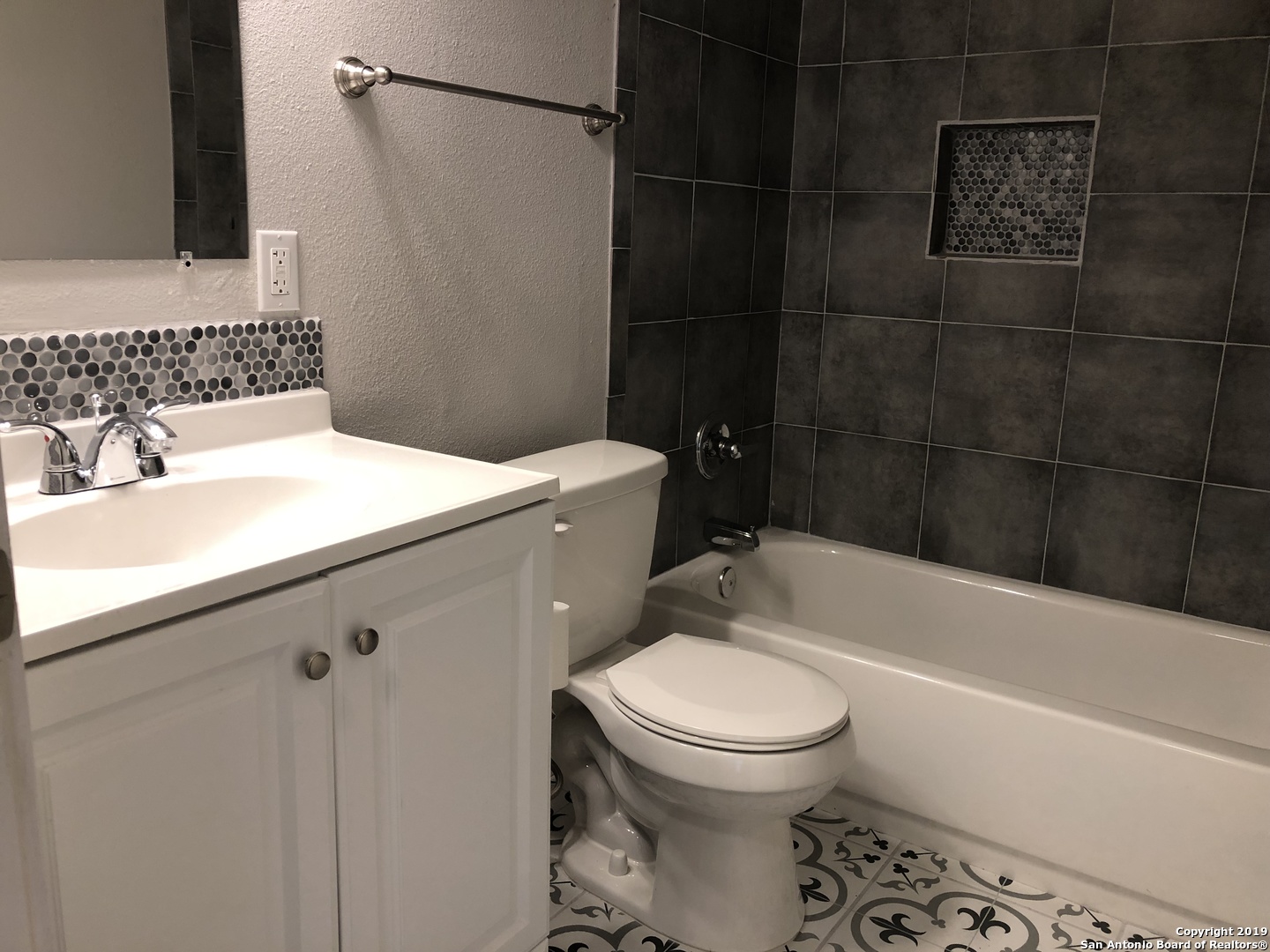 327 Fairview Avenue San Antonio TX 78223