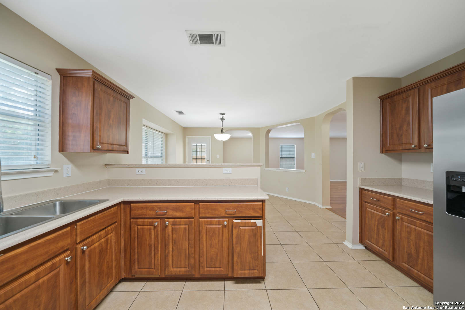 8926 Valhalla Selma TX 78154