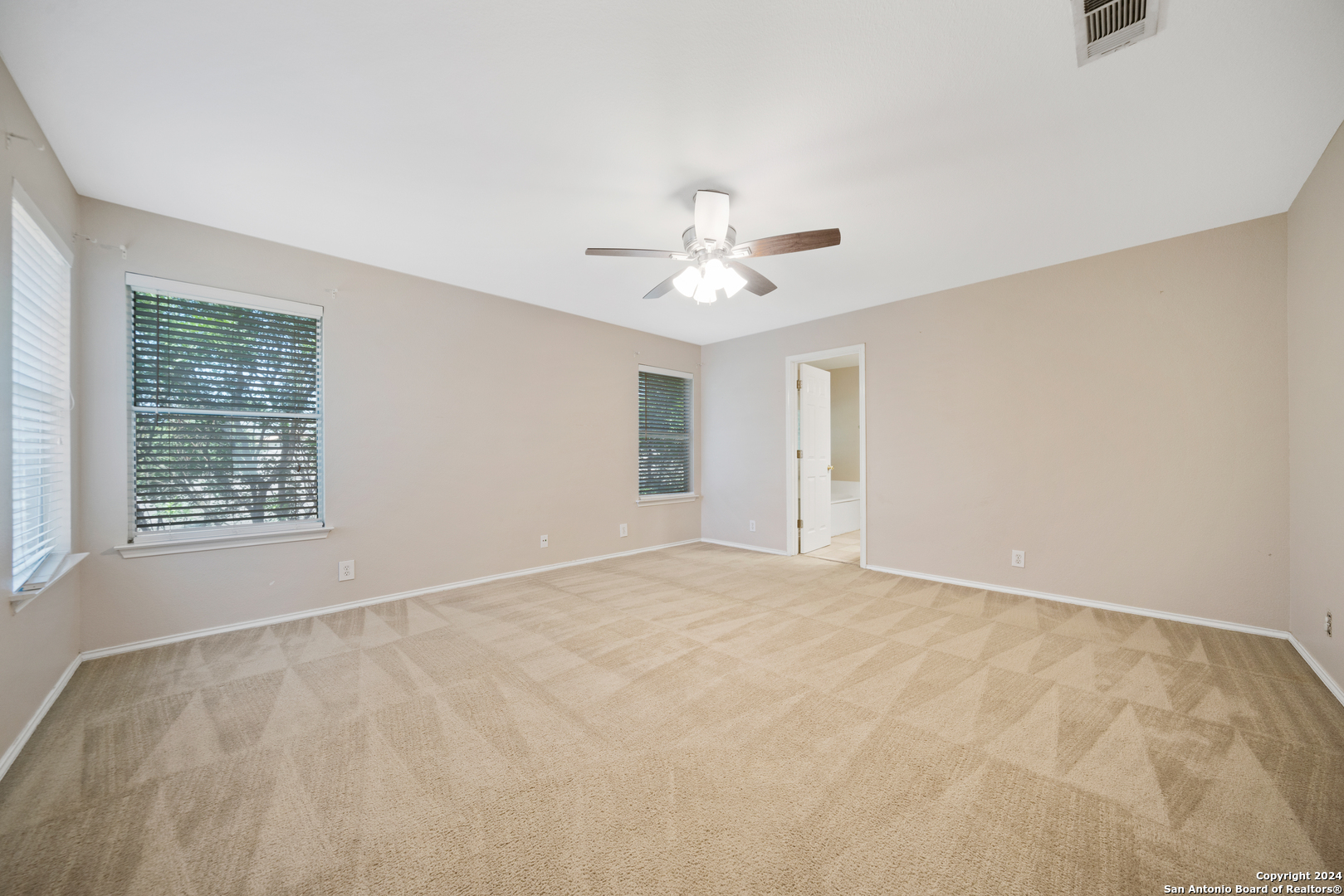 8926 Valhalla Selma TX 78154