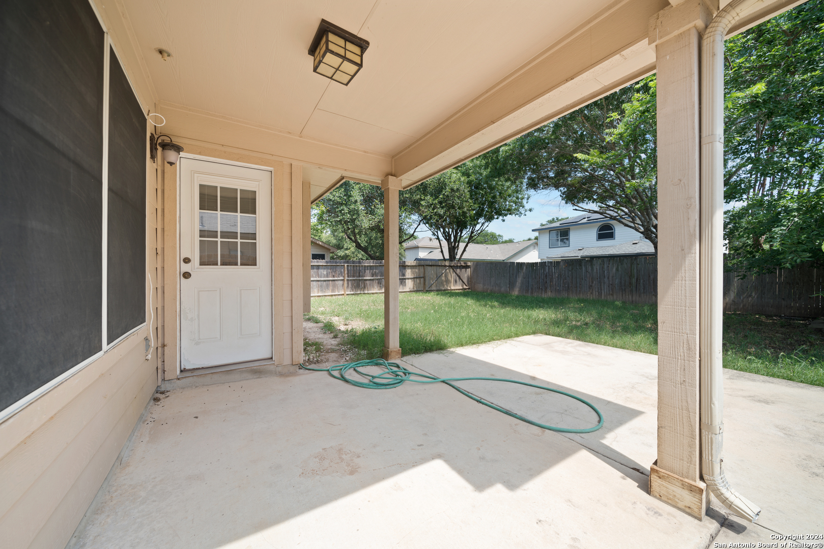 8926 Valhalla Selma TX 78154