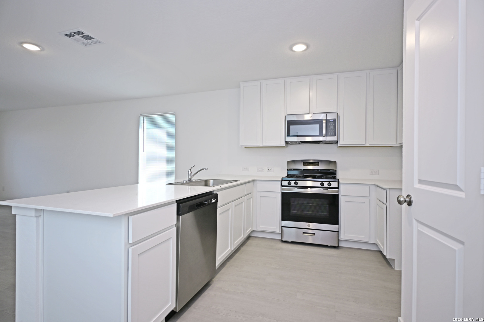 4949 Winecup Cove Converse TX 78109