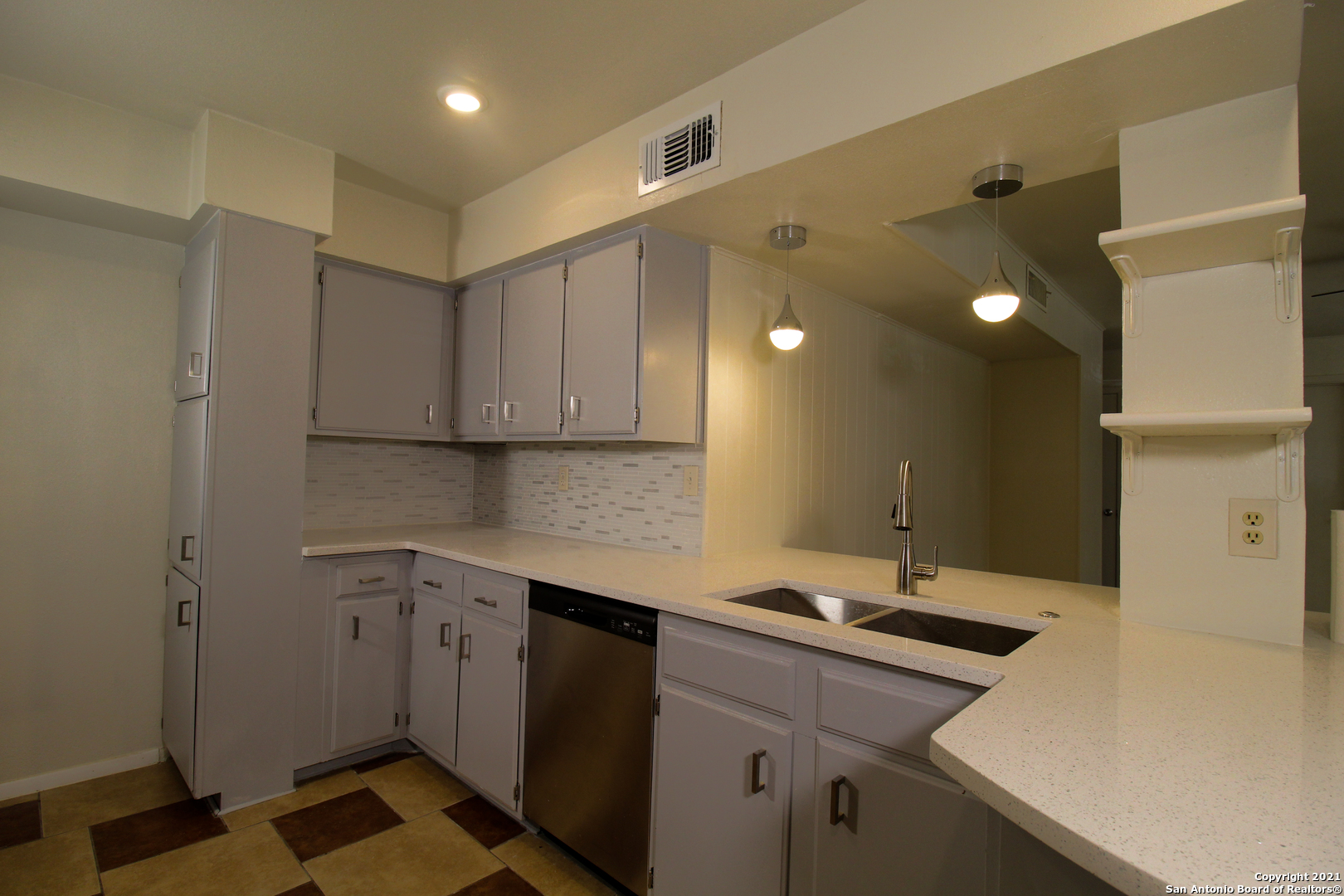 332 E Terra Alta Drive San Antonio TX 78209