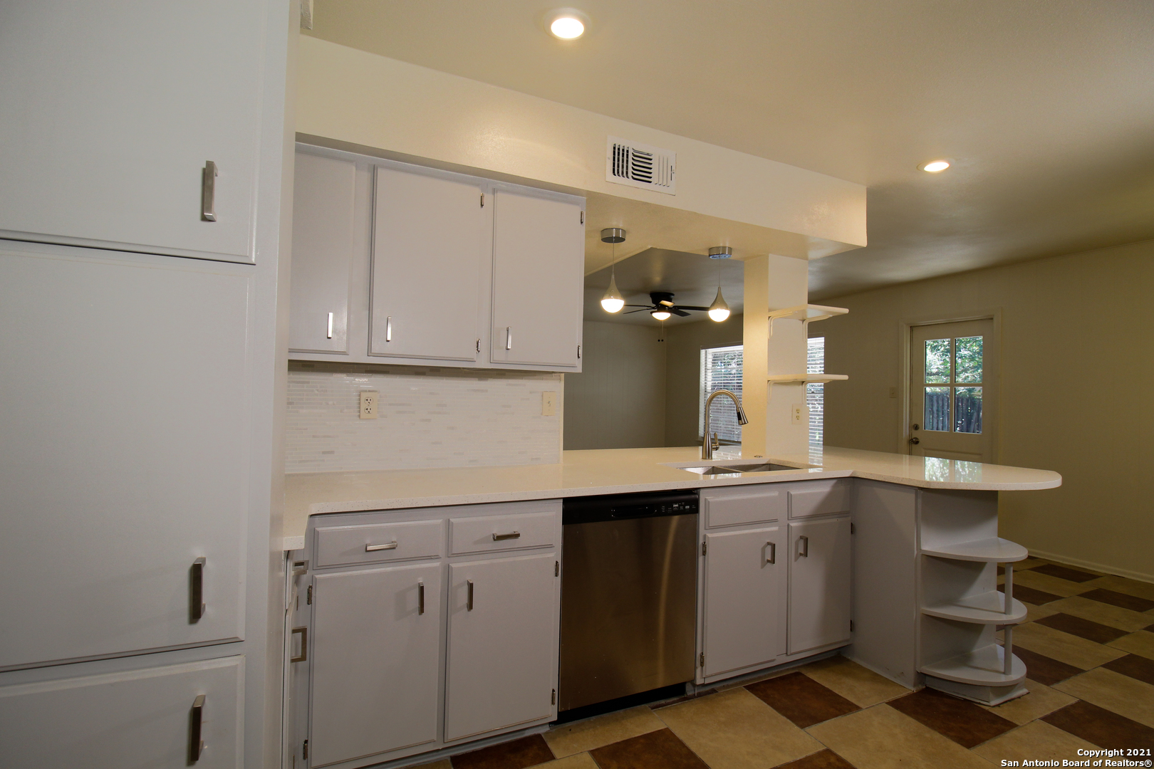 332 E Terra Alta Drive San Antonio TX 78209