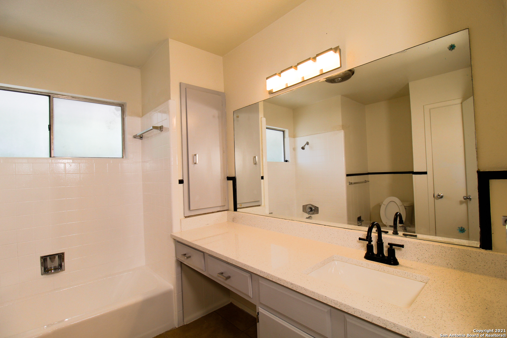332 E Terra Alta Drive San Antonio TX 78209