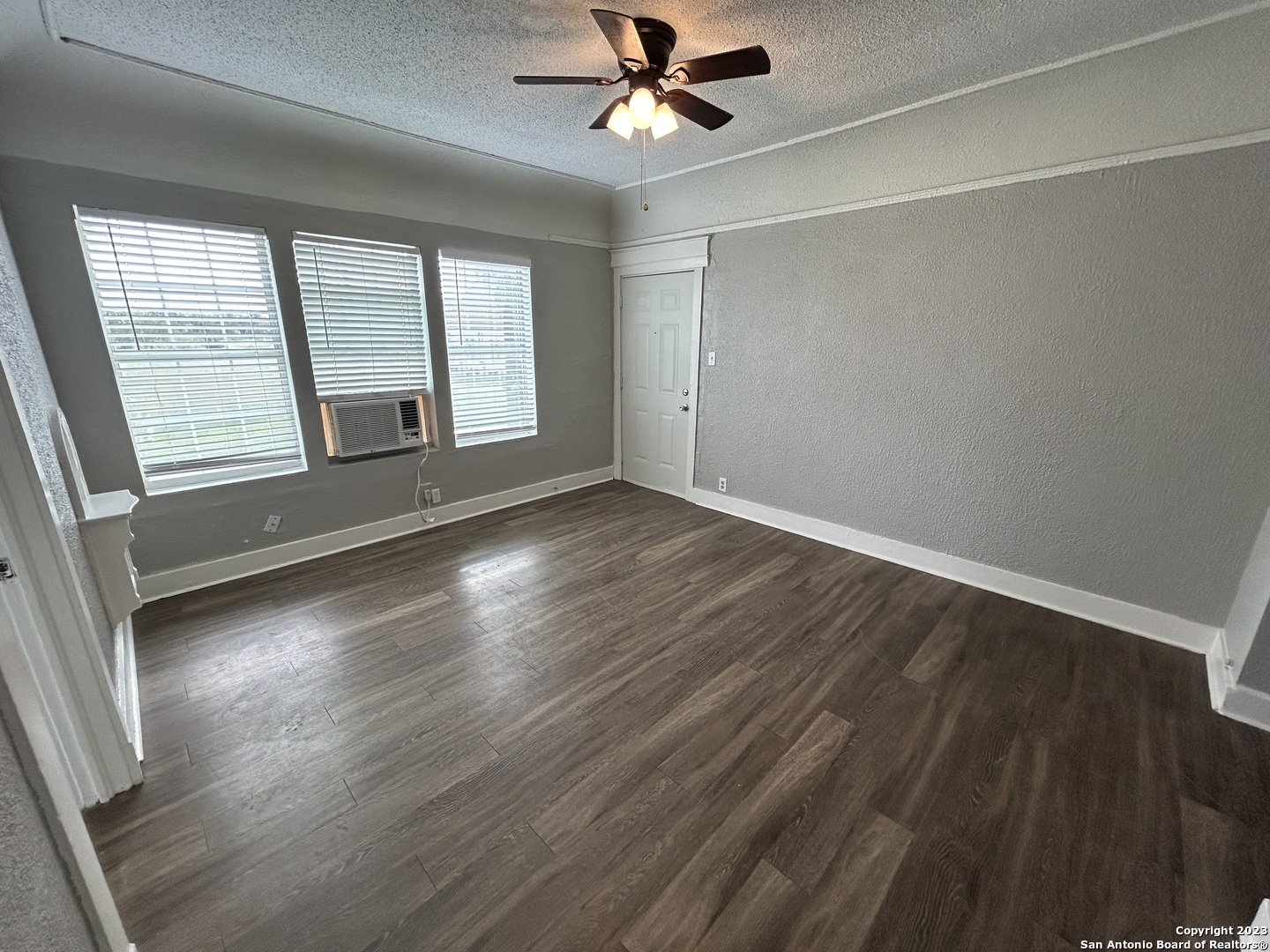 1409 W Woodlawn Avenue San Antonio TX 78201
