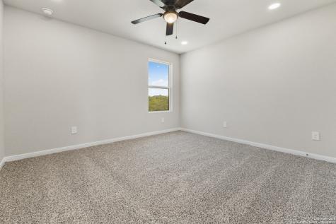 219 Bonnie Bend San Antonio TX 78253