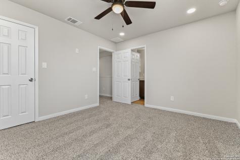 219 Bonnie Bend San Antonio TX 78253