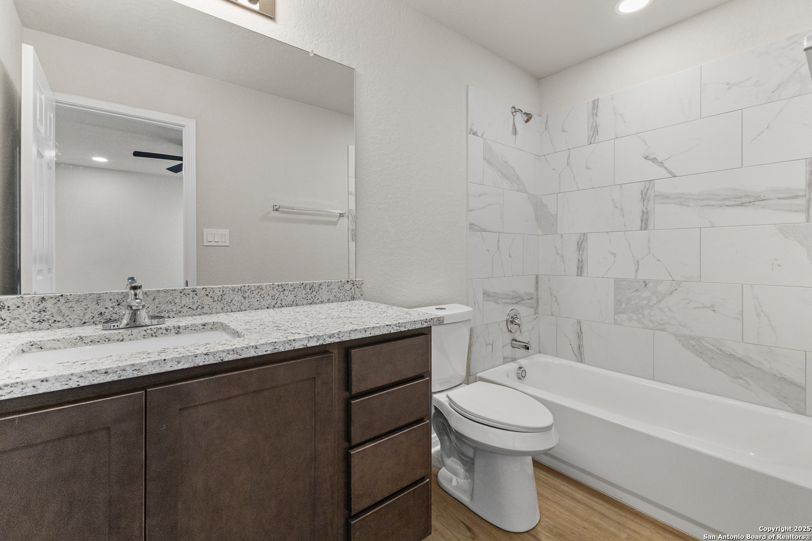 219 Bonnie Bend San Antonio TX 78253