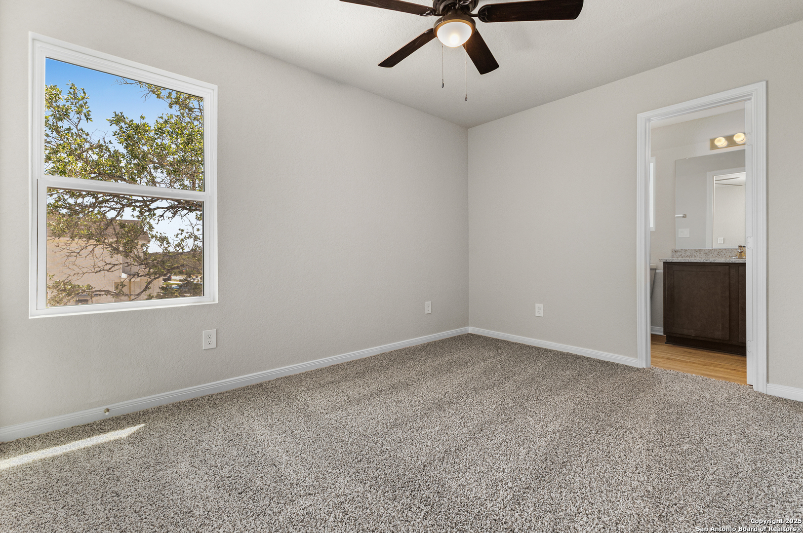 219 Bonnie Bend San Antonio TX 78253