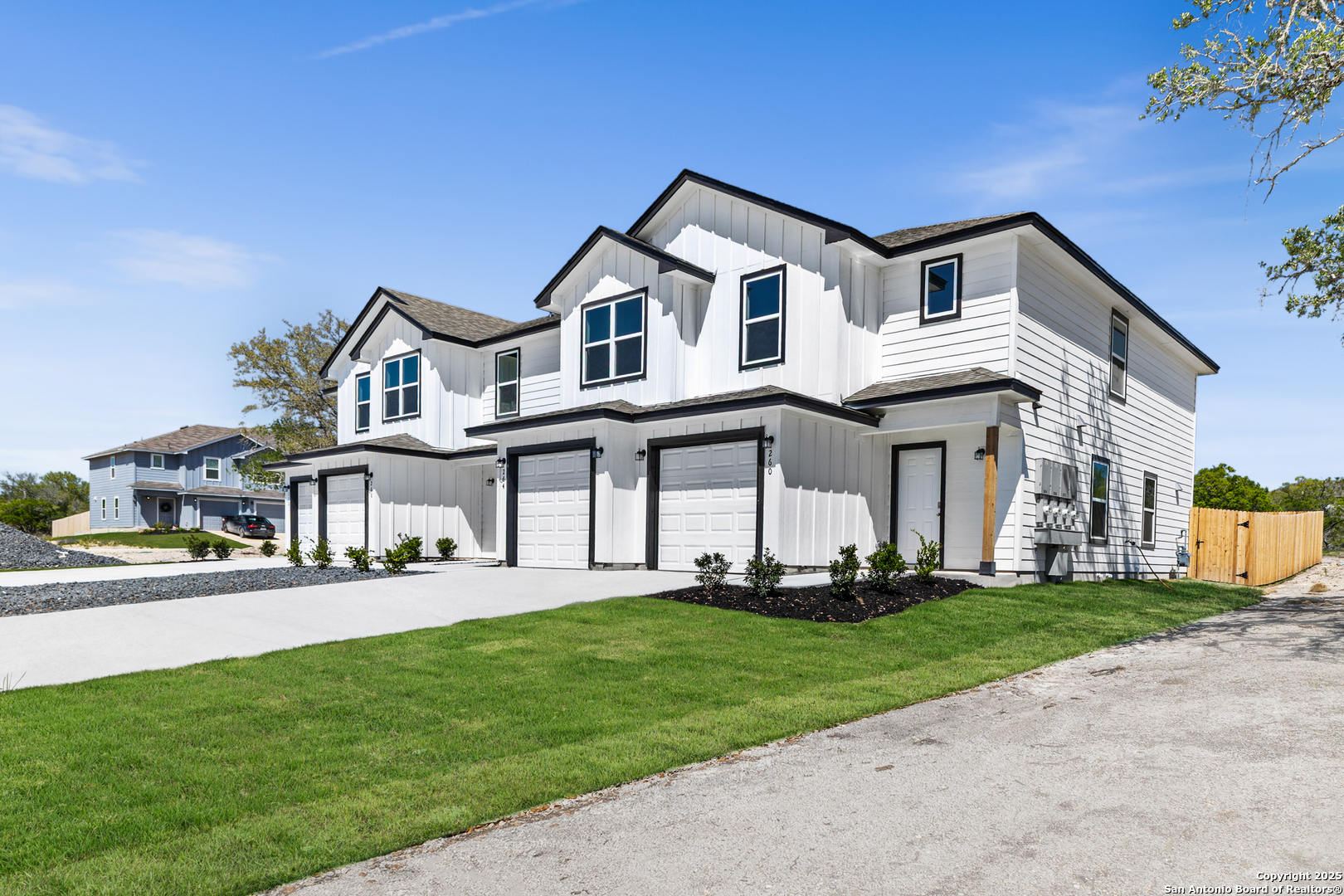 219 Bonnie Bend San Antonio TX 78253