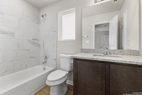 219 Bonnie Bend San Antonio TX 78253