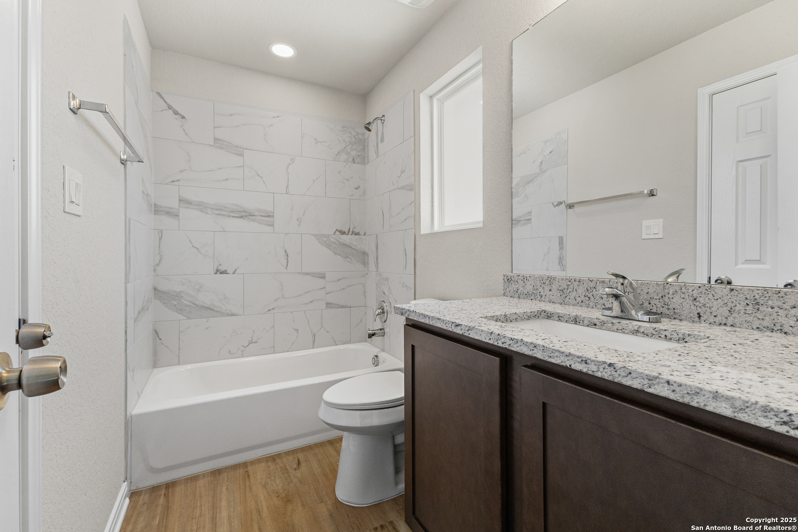 219 Bonnie Bend San Antonio TX 78253
