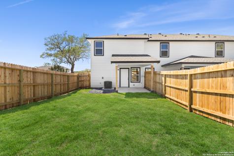 219 Bonnie Bend San Antonio TX 78253