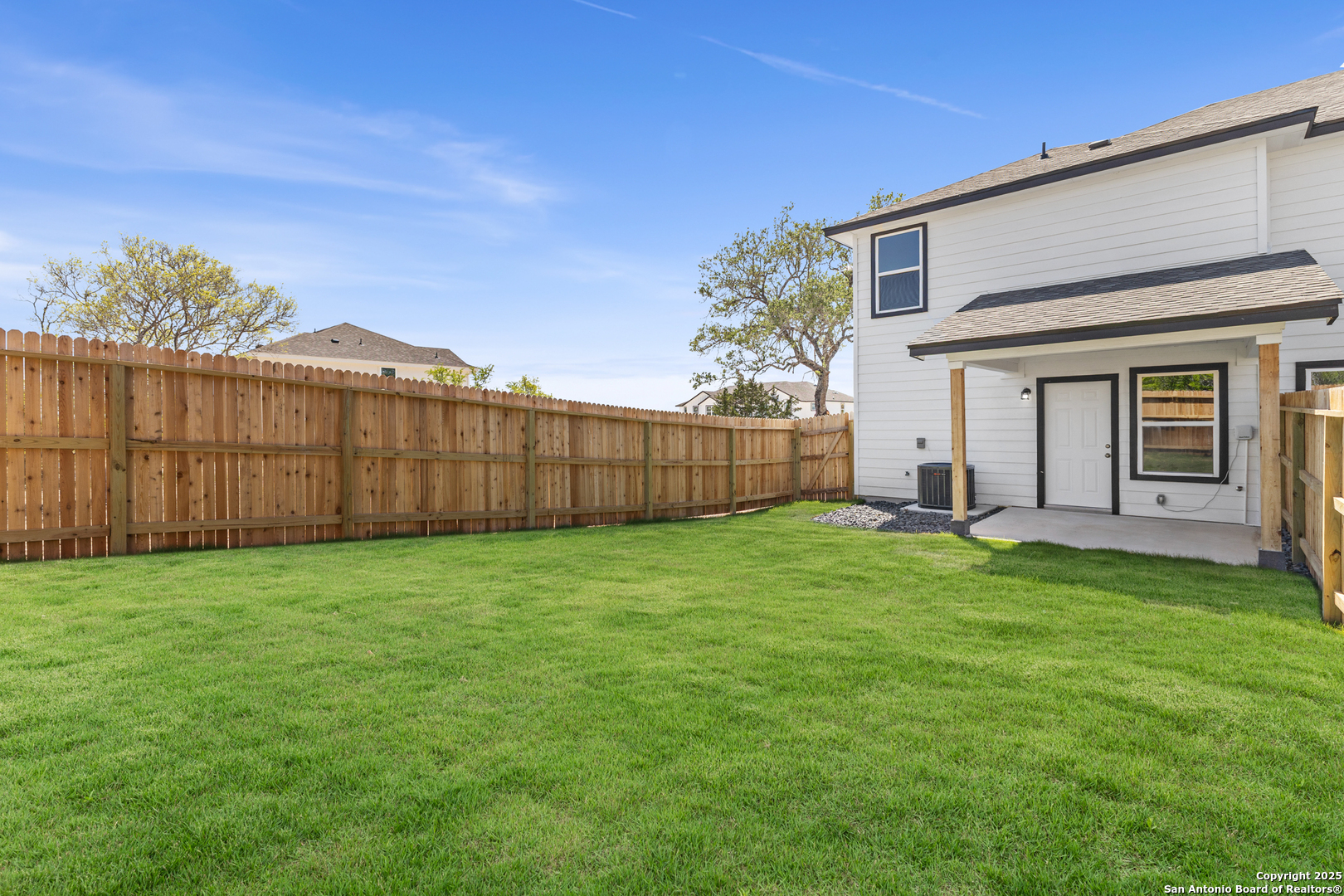 219 Bonnie Bend San Antonio TX 78253