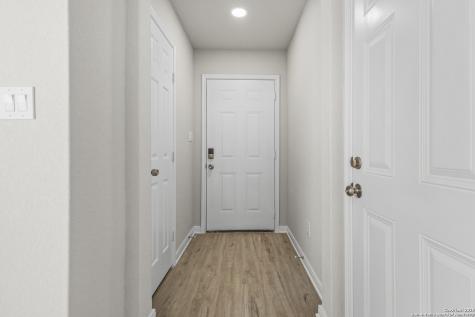 219 Bonnie Bend San Antonio TX 78253