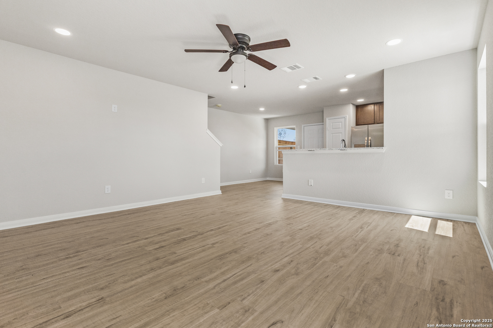 219 Bonnie Bend San Antonio TX 78253