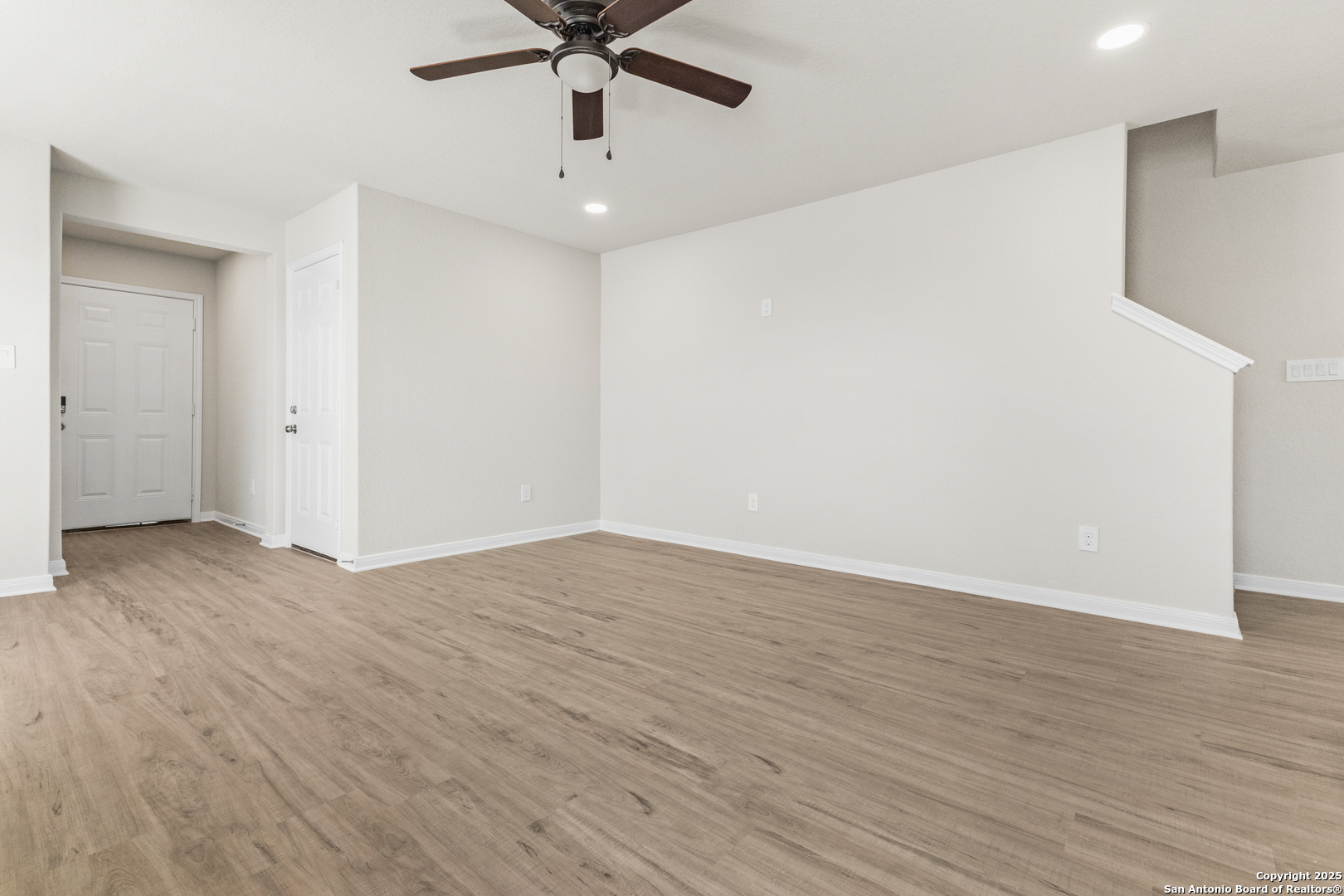 219 Bonnie Bend San Antonio TX 78253