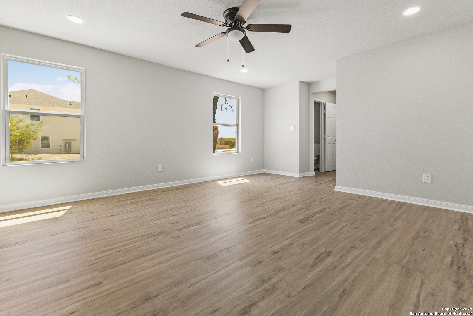 219 Bonnie Bend San Antonio TX 78253