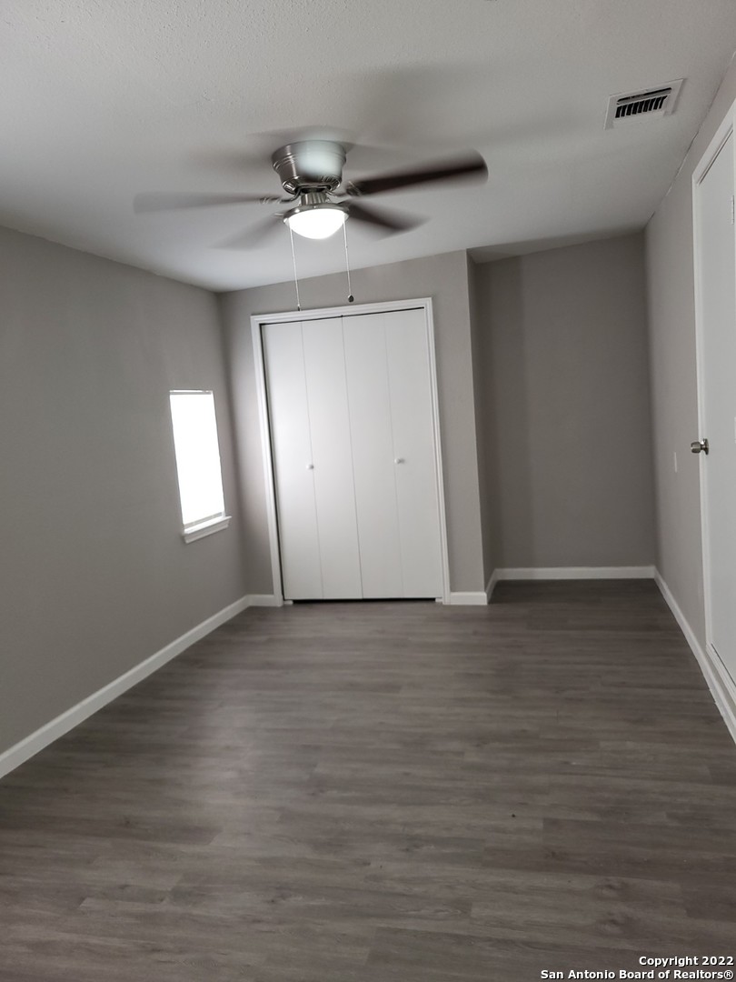 703 Milvid Avenue San Antonio TX 78211