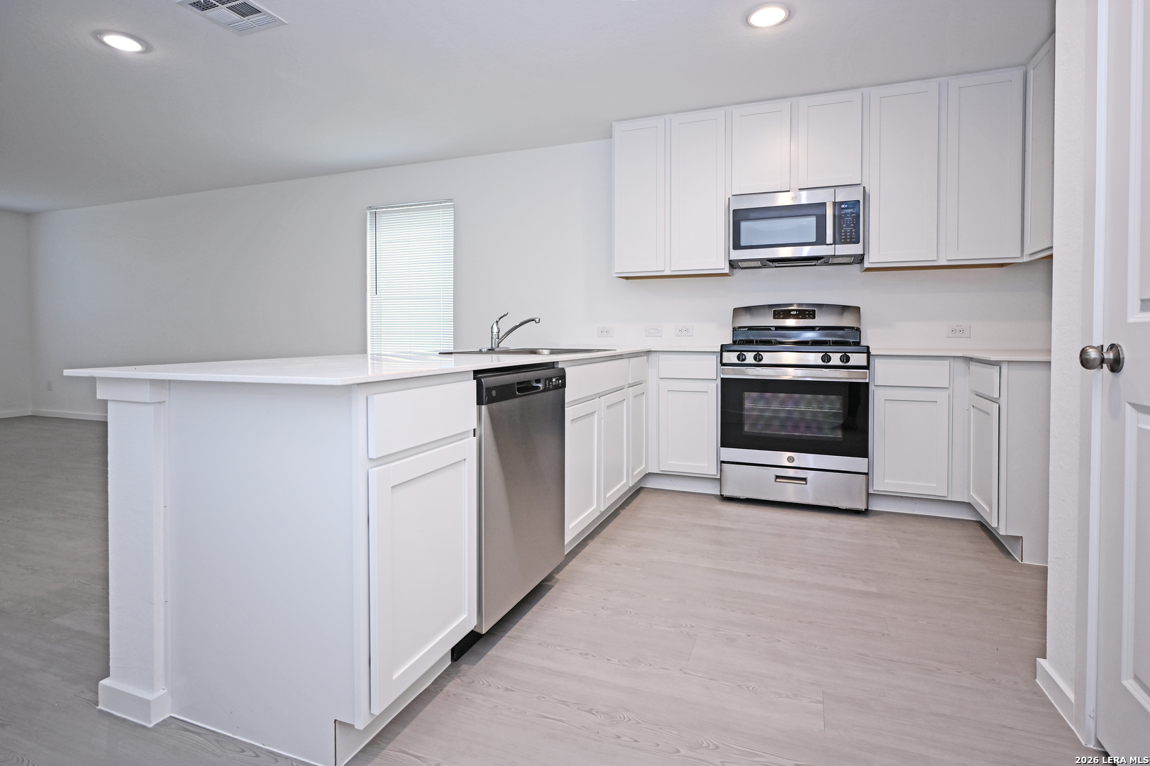 4925 Winecup Cove Converse TX 78109