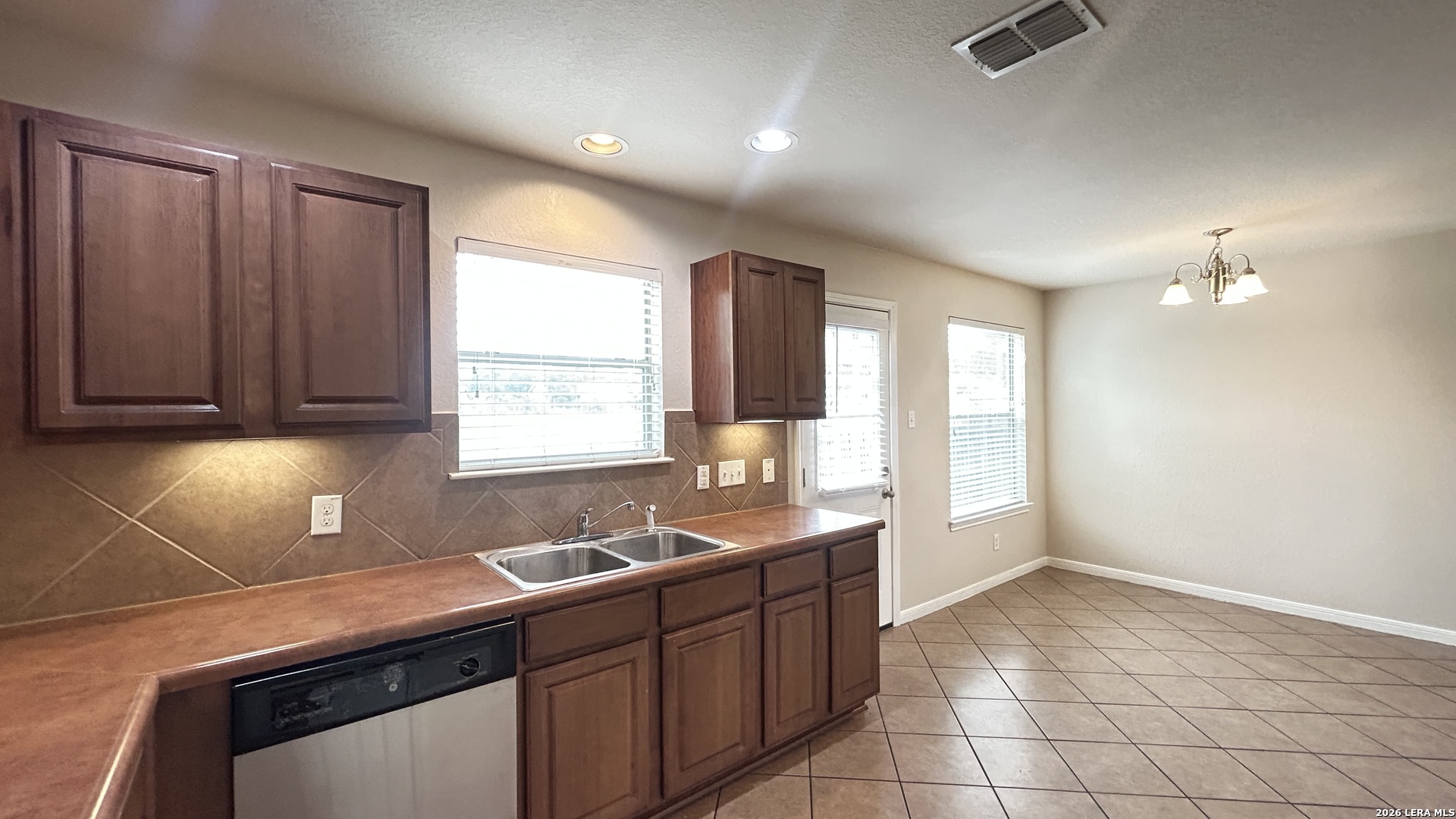 9106 Everton San Antonio TX 78245
