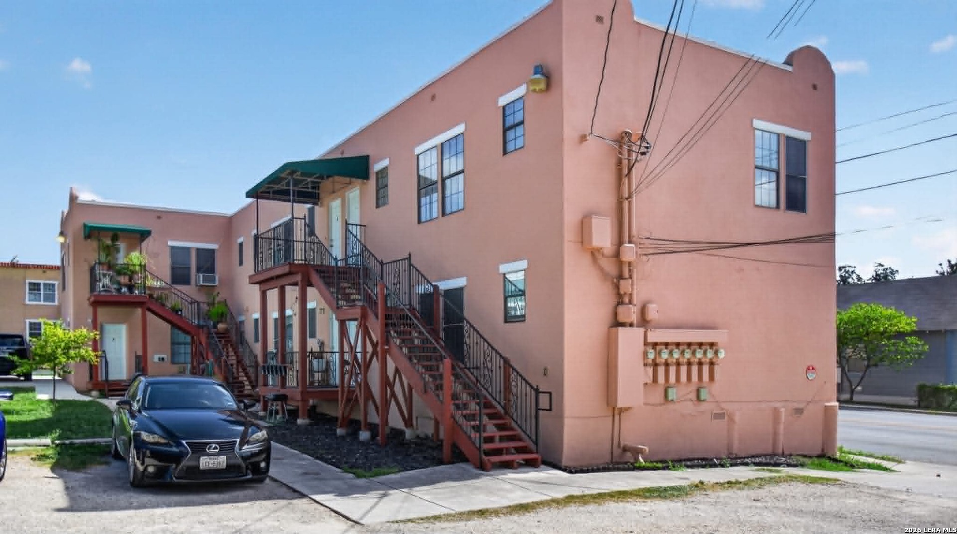 902 W Craig San Antonio TX 78201