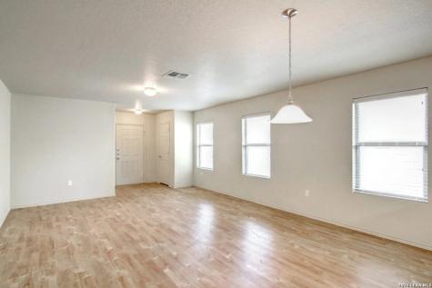 7607 Millchase San Antonio TX 78218
