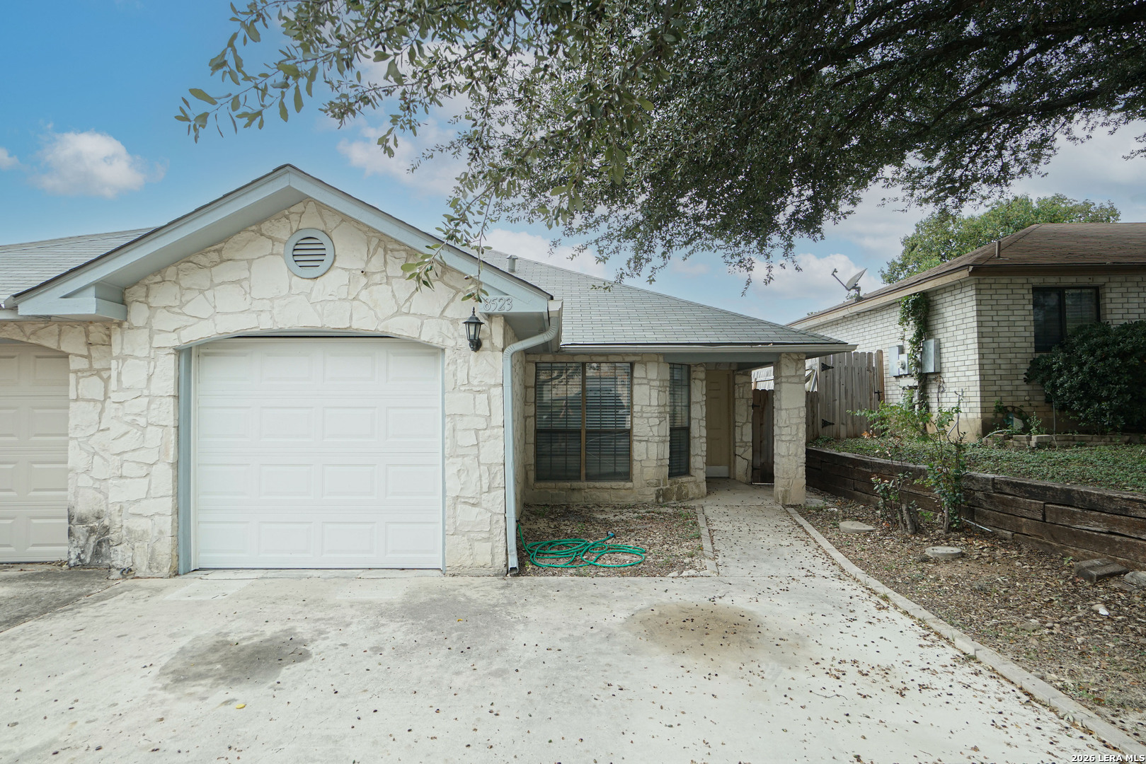 8523 Sir Galahad San Antonio TX 78240