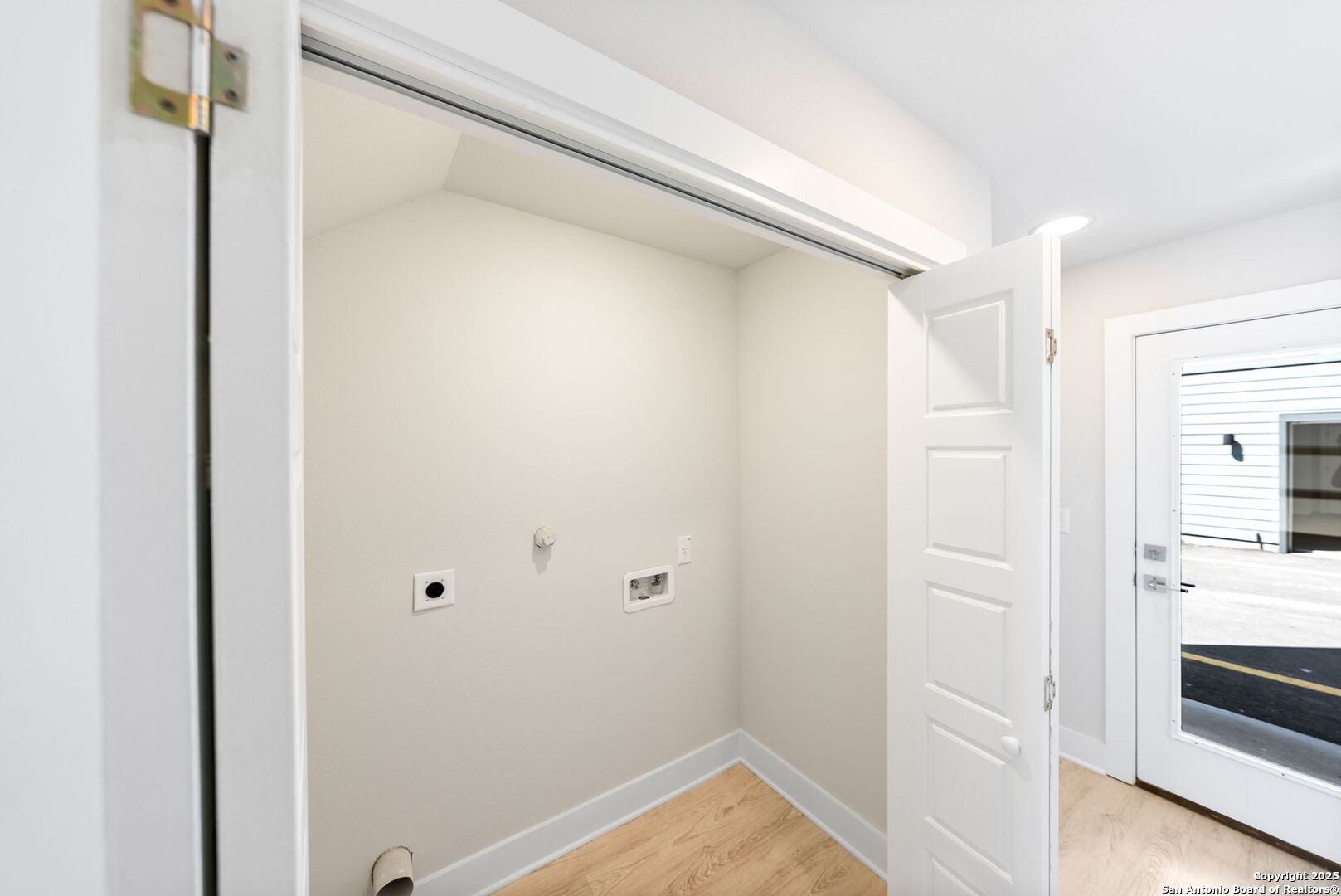 419 Ira Avenue San Antonio TX 78209