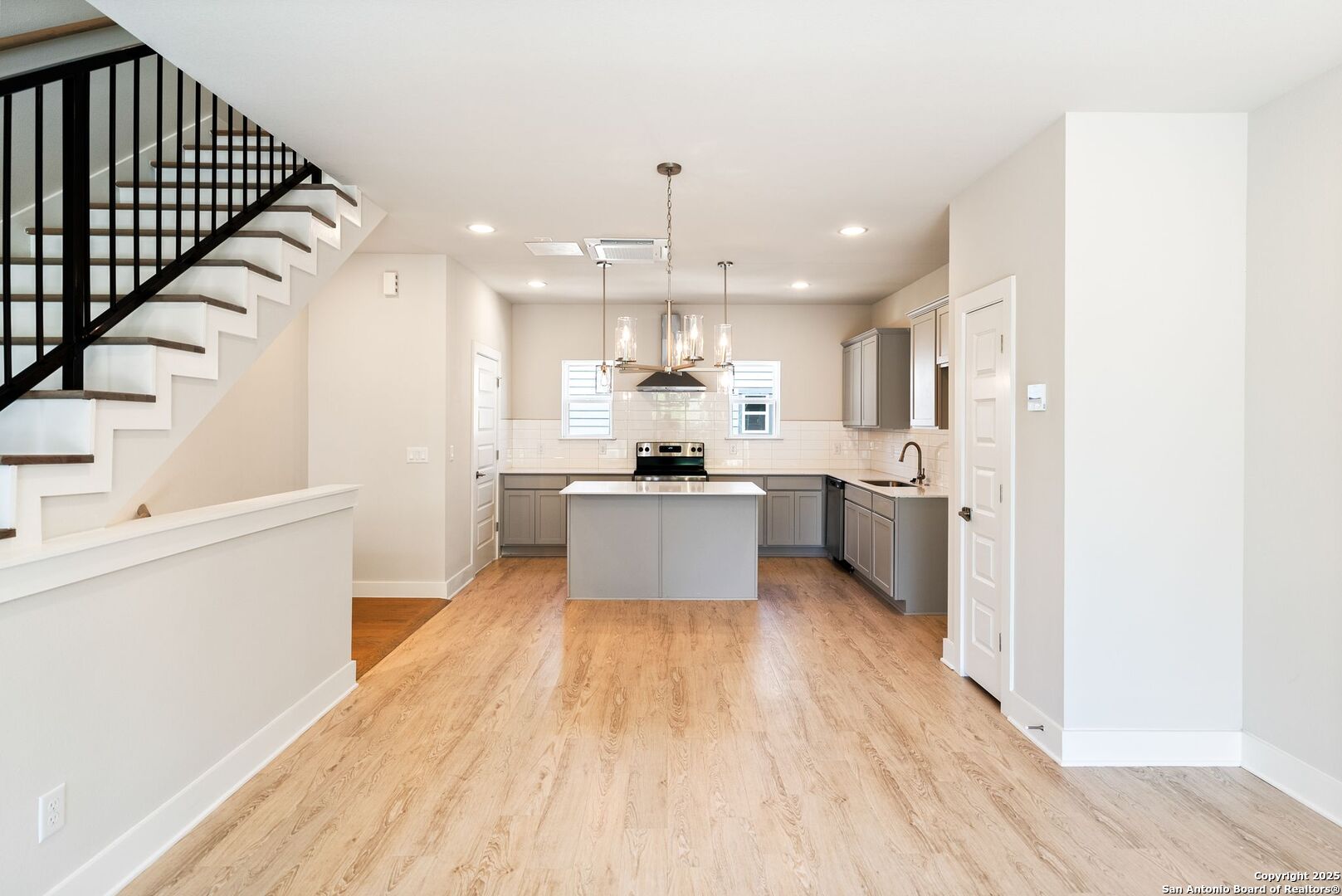 419 Ira Avenue San Antonio TX 78209
