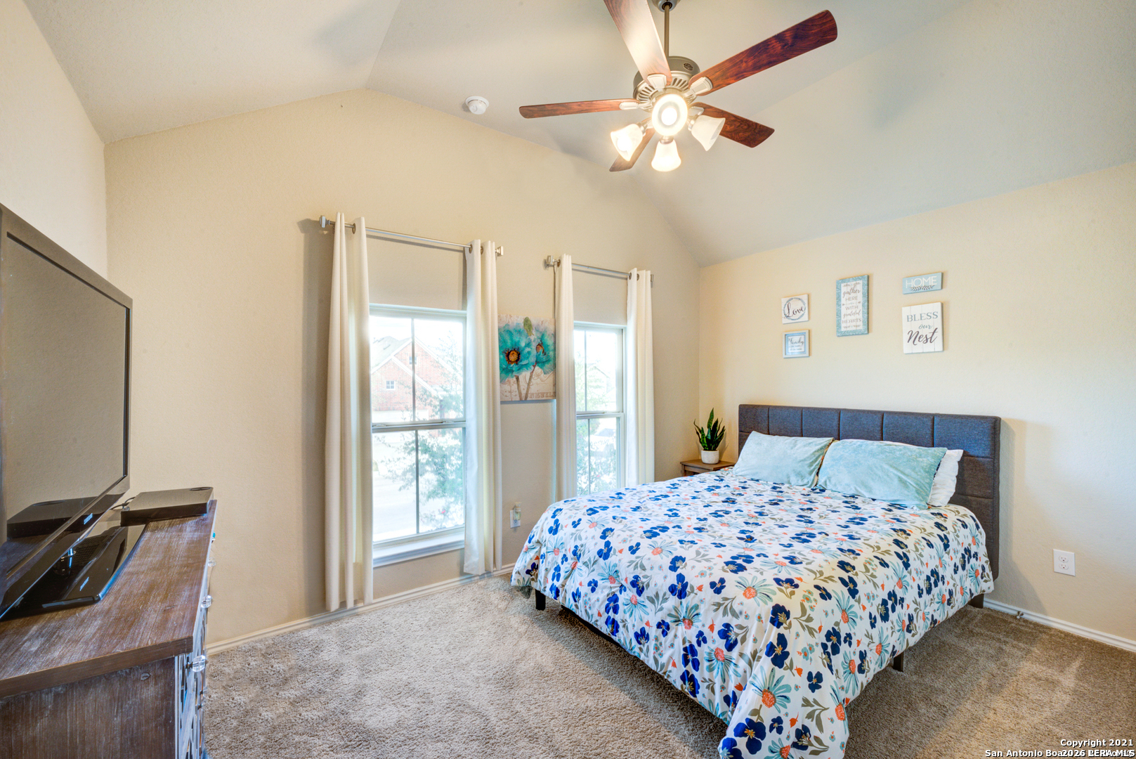 2051 Hardee Pass San Antonio TX 78253