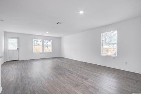 15003 Greenfield Mill San Antonio TX 78254