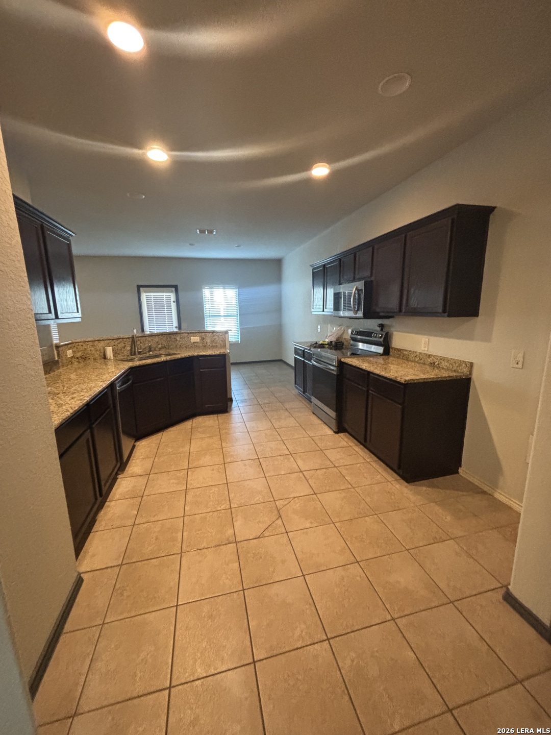 3414 Dunlap Converse TX 78109
