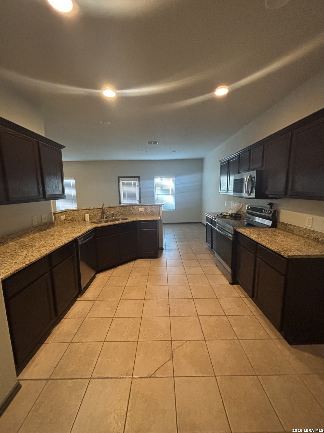 3414 Dunlap Converse TX 78109
