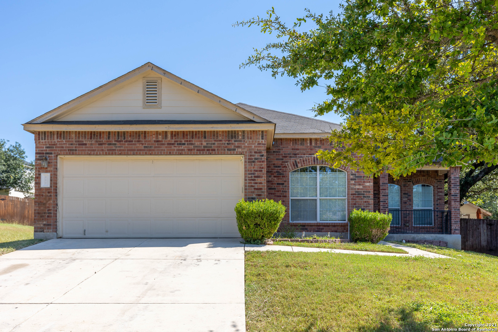 906 Ashbury Bluff San Antonio TX 78245