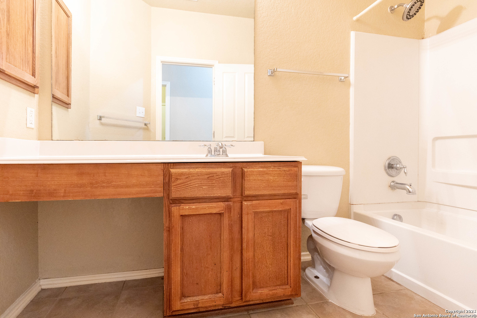 906 Ashbury Bluff San Antonio TX 78245