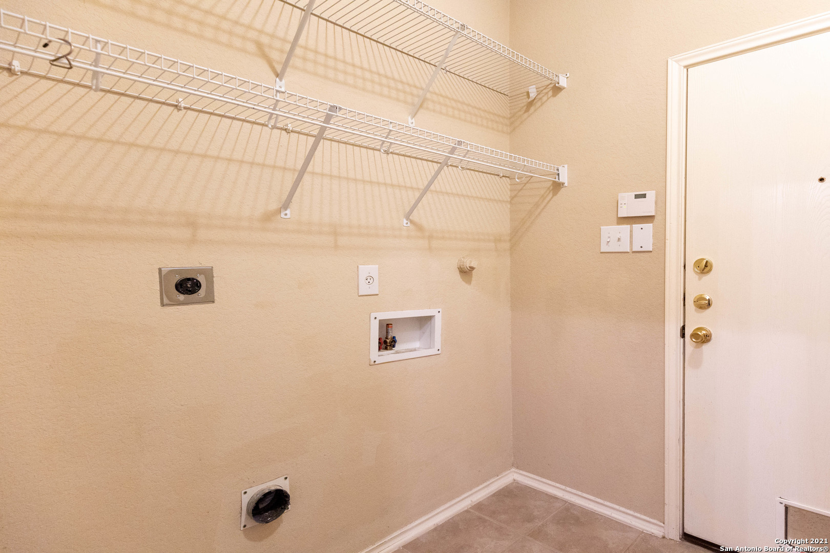 906 Ashbury Bluff San Antonio TX 78245