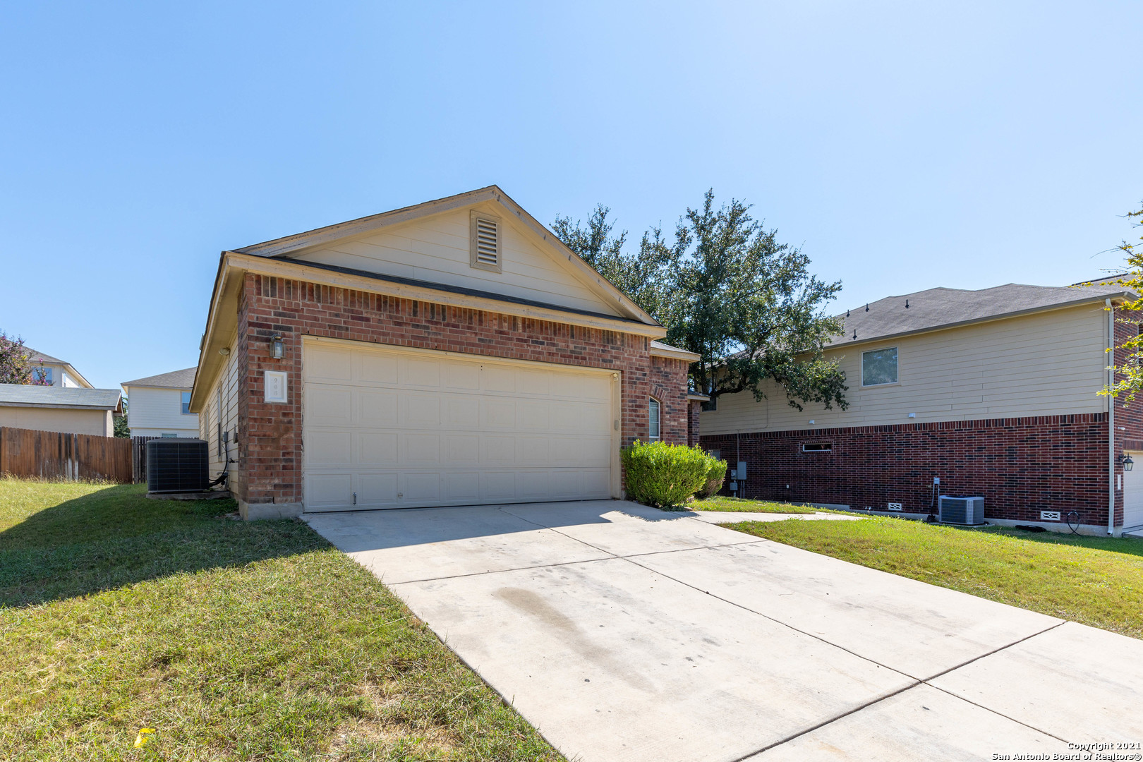 906 Ashbury Bluff San Antonio TX 78245