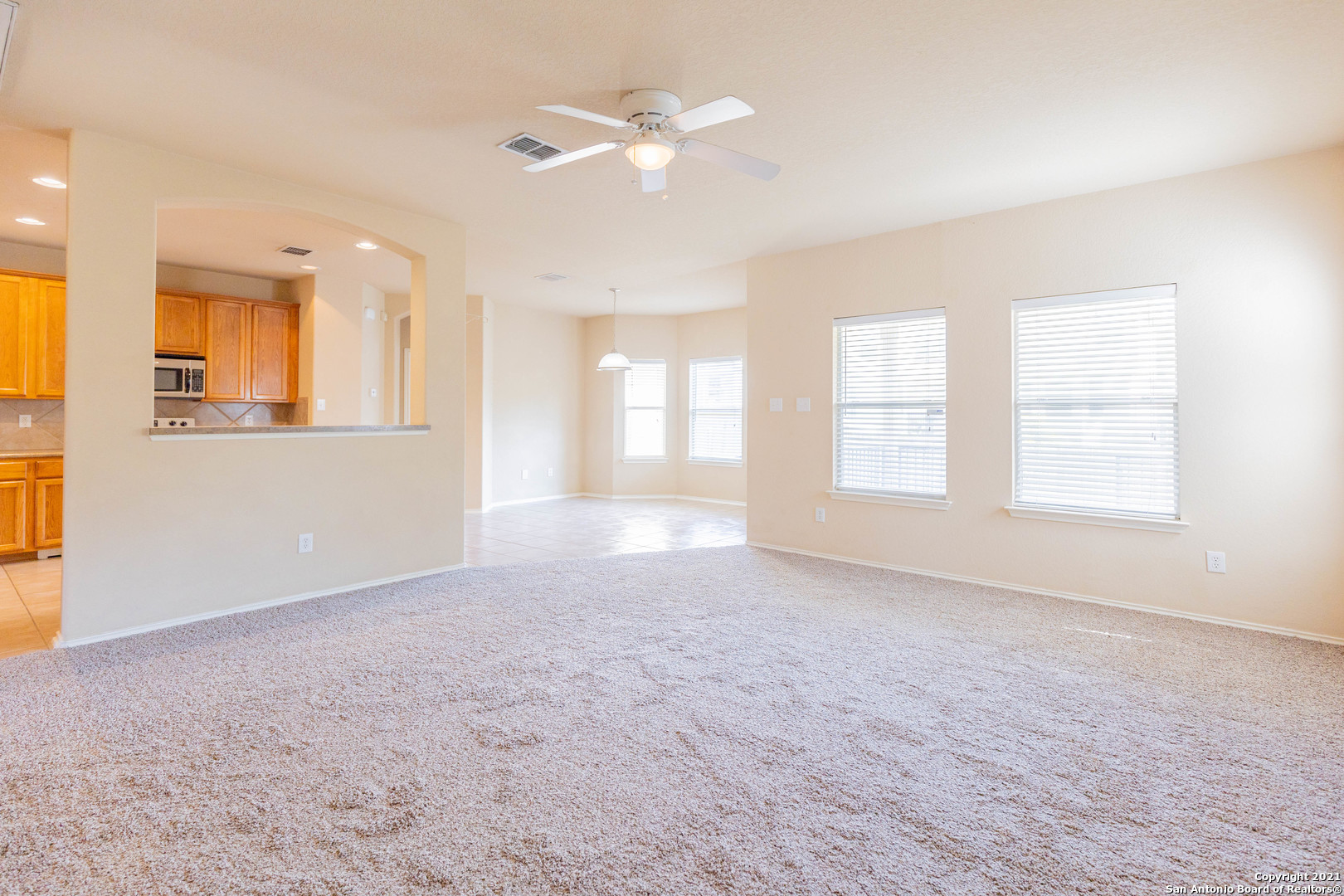 906 Ashbury Bluff San Antonio TX 78245