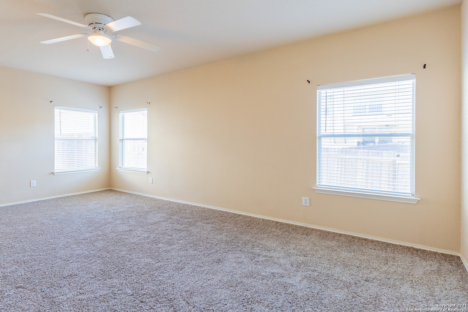 906 Ashbury Bluff San Antonio TX 78245