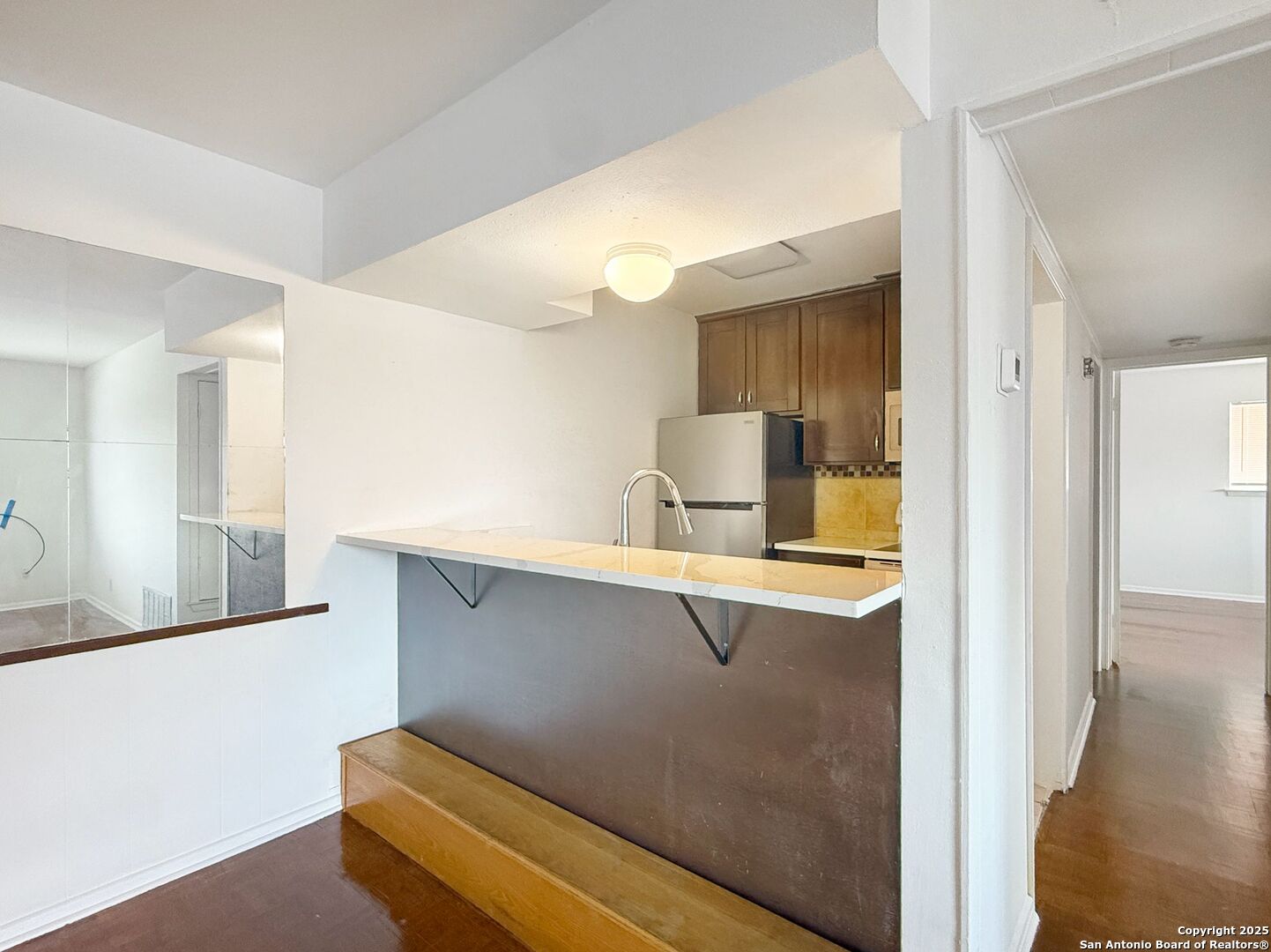 223 W Silver Sands Drive San Antonio TX 78216