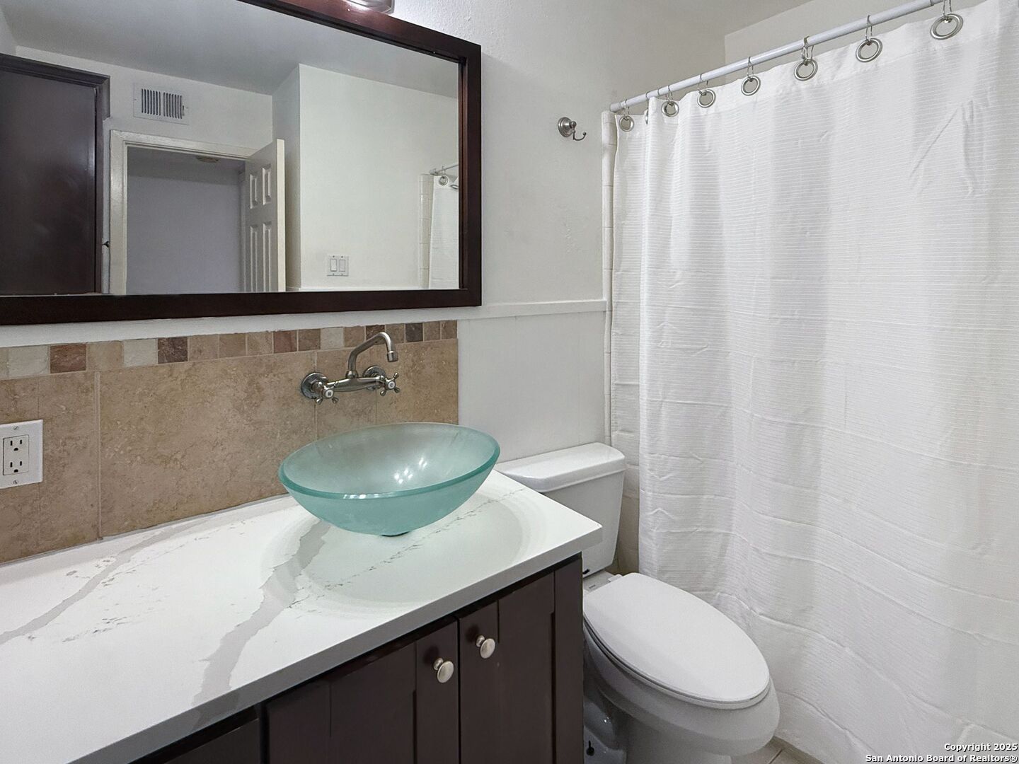 223 W Silver Sands Drive San Antonio TX 78216