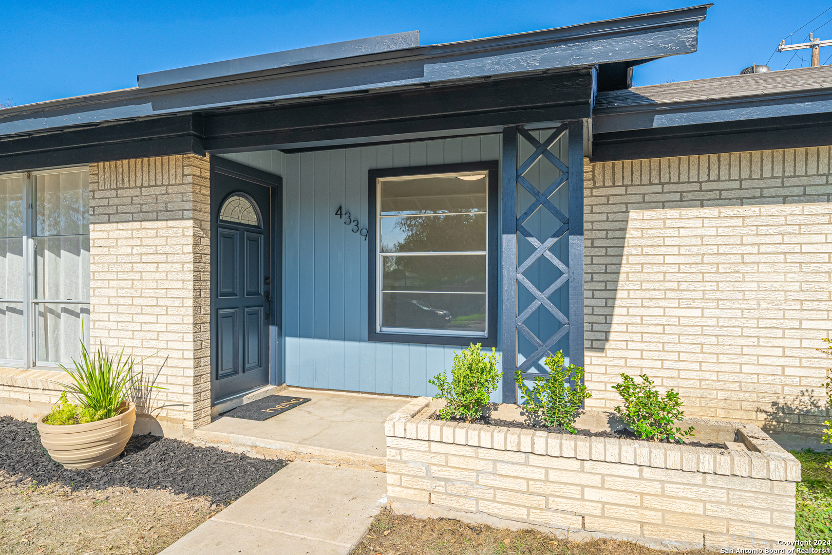 4339 Waikiki Drive San Antonio TX 78218